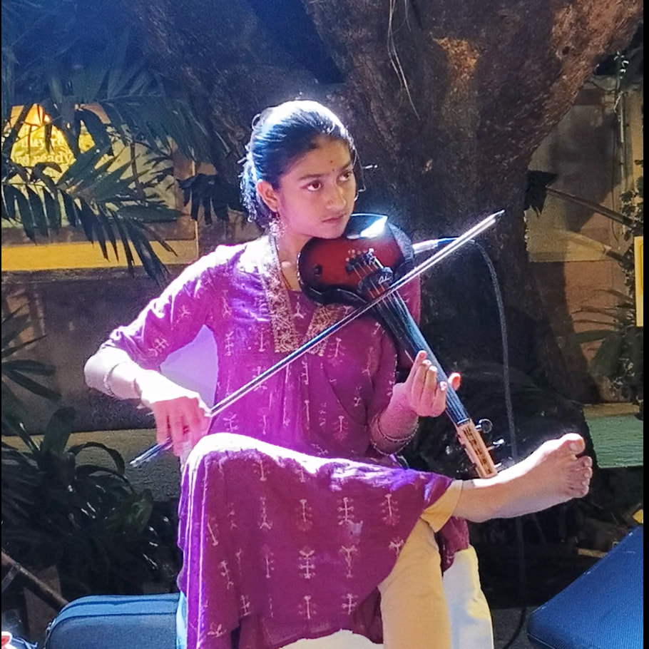Luxury wedding violin performance by Aiswarya Vaikunth